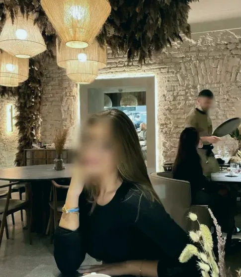 Alicia, 25 años